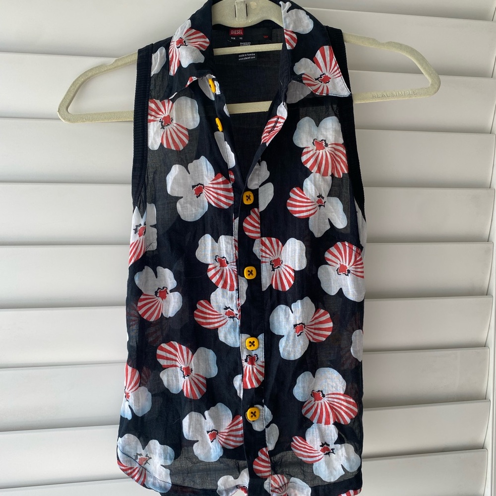 Diesel Black White and Red Floral Button Up Sleeveless Top Size XS